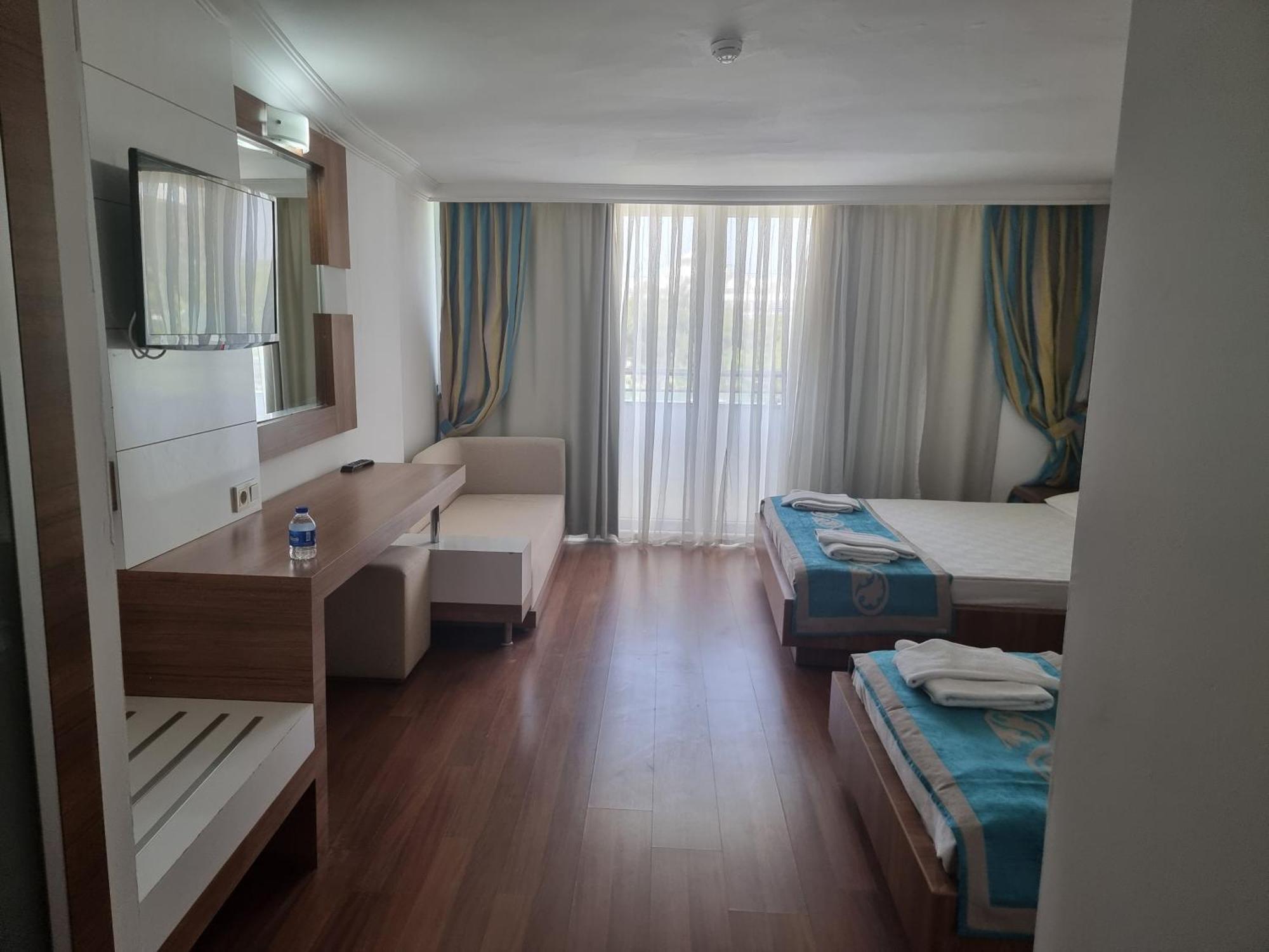 Luca Beach Hotel 시데 외부 사진